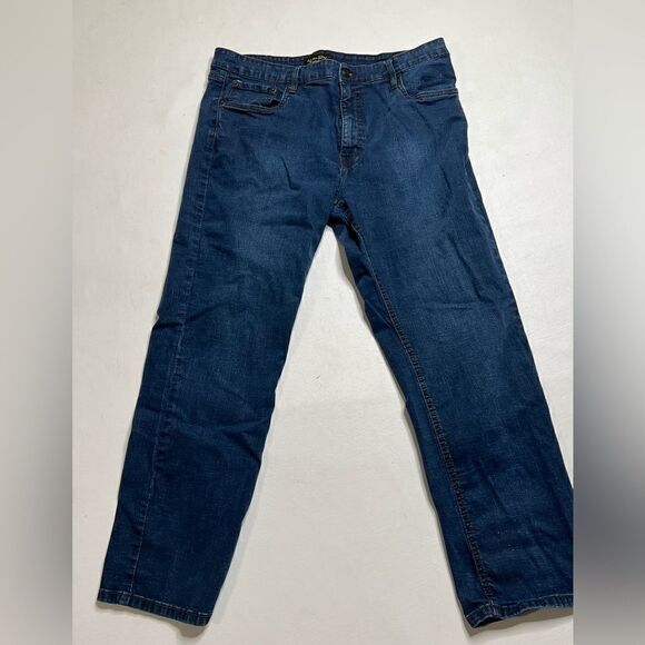 UrbanāStarā|āBootcutāJeans - Picture 1 of 4